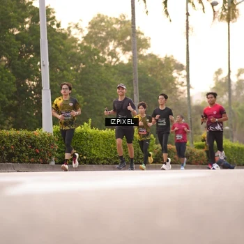 Runner Photo 6330475