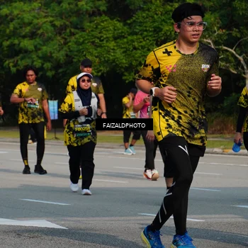 Runner Photo 6330498