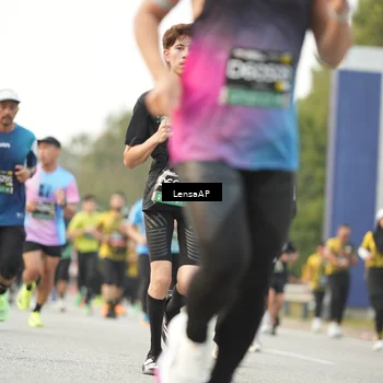 Runner Photo 6330501