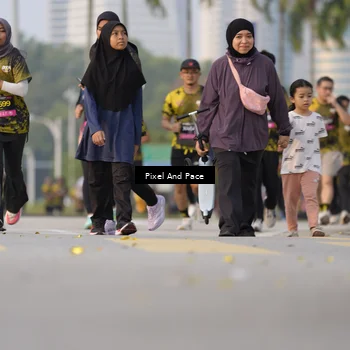 Runner Photo 6330544