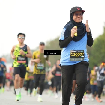 Runner Photo 6330571