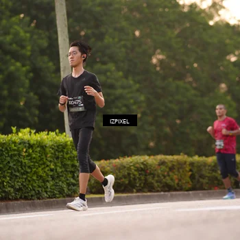 Runner Photo 6330591