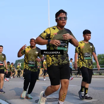 Runner Photo 6330595