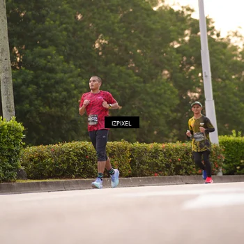 Runner Photo 6330602