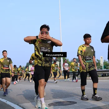 Runner Photo 6330605
