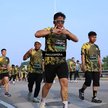 Runner Photo 6330625