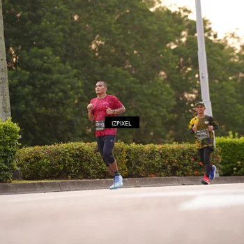 Runner Photo 6330630