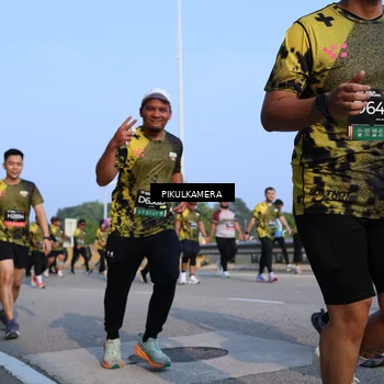 Runner Photo 6330635