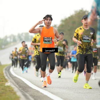 Runner Photo 6330638