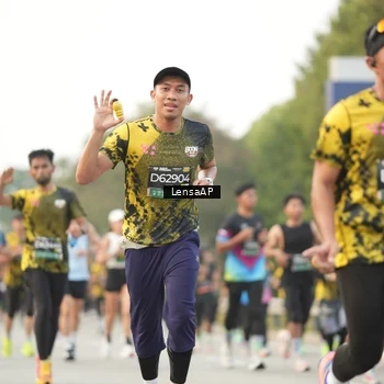 Runner Photo 6330665