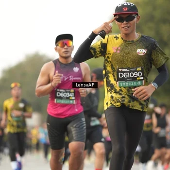 Runner Photo 6330666