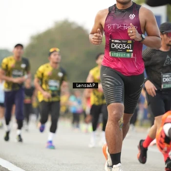 Runner Photo 6330667