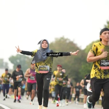 Runner Photo 6330690