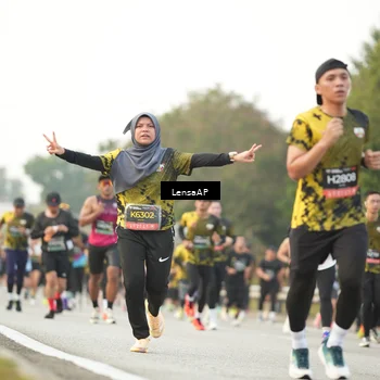 Runner Photo 6330695
