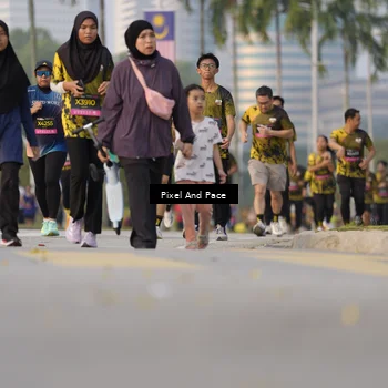 Runner Photo 6330701