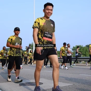 Runner Photo 6330765