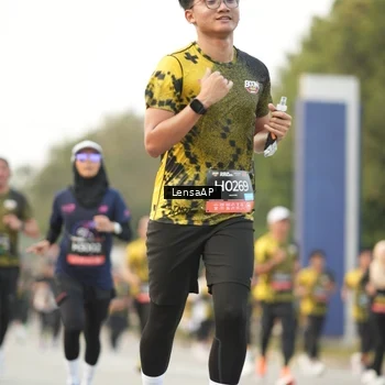 Runner Photo 6330770