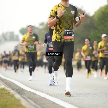 Runner Photo 6330781