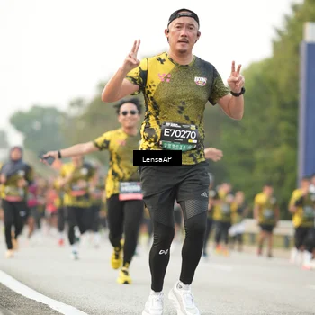 Runner Photo 6330789
