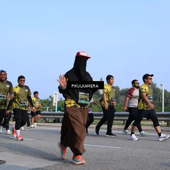 Runner Photo 6330807