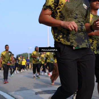 Runner Photo 6330821