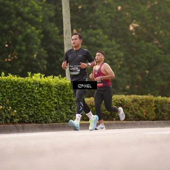 Runner Photo 6330834