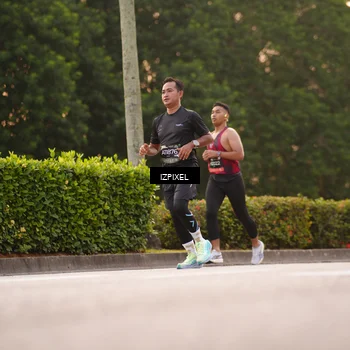 Runner Photo 6330864