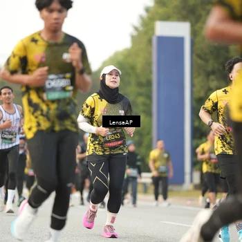 Runner Photo 6330865