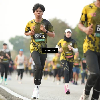 Runner Photo 6330870