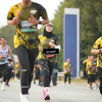 Runner Photo 6330871