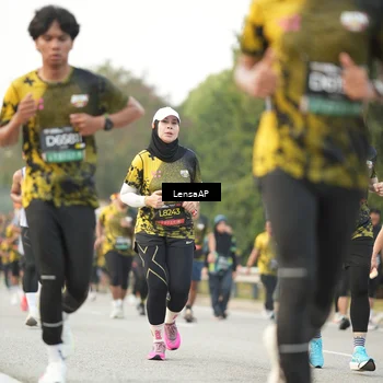 Runner Photo 6330880