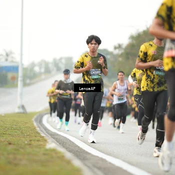 Runner Photo 6330894