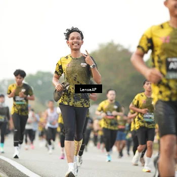 Runner Photo 6330900