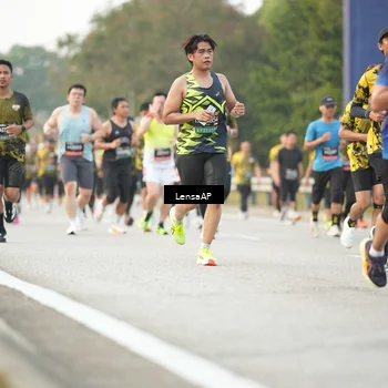 Runner Photo 6330923