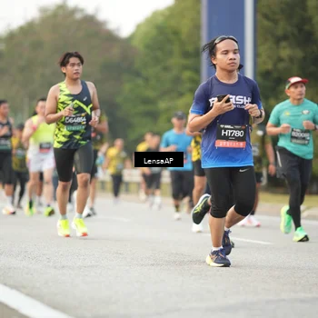 Runner Photo 6330924