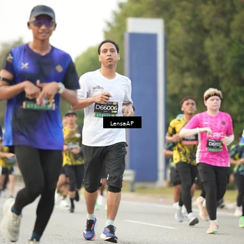 Runner Photo 6330953