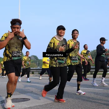 Runner Photo 6330975