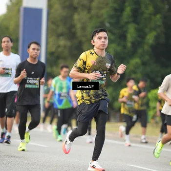 Runner Photo 6330989