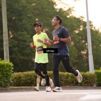 Runner Photo 6330997