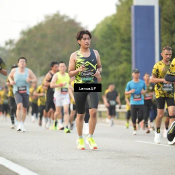 Runner Photo 6331004
