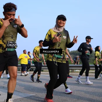 Runner Photo 6331006