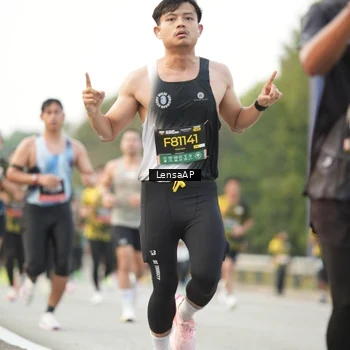 Runner Photo 6331069