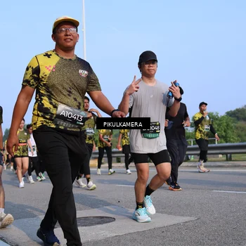 Runner Photo 6331083