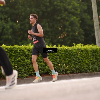 Runner Photo 6331119