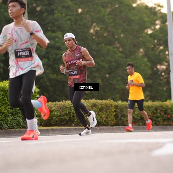 Runner Photo 6331299