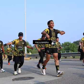 Runner Photo 6331366