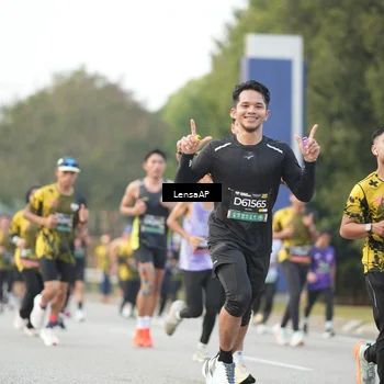 Runner Photo 6331375