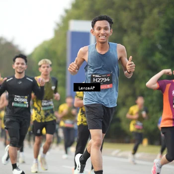 Runner Photo 6331393