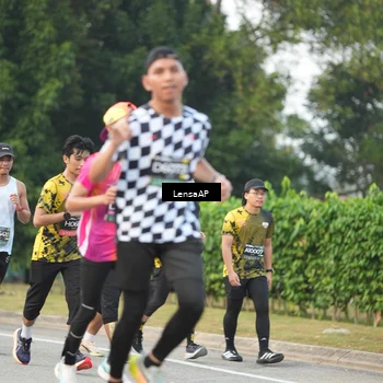 Runner Photo 6331435