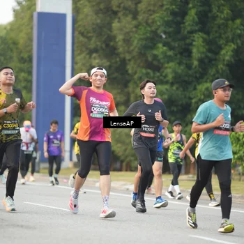 Runner Photo 6331474